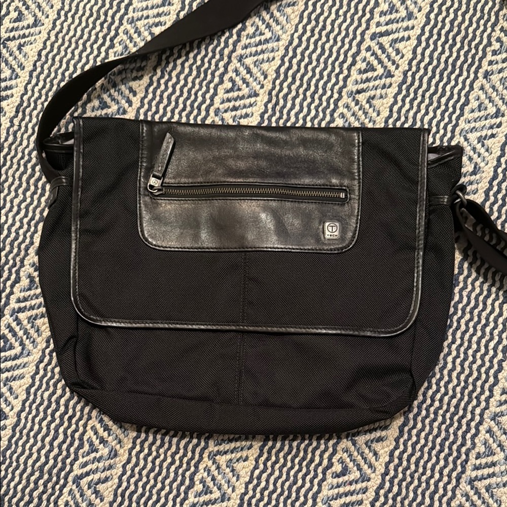 Tumi Tech Black Messenger Bag